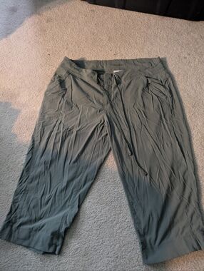 Dance Studio Crops - Grey‎ Sage - Versatile & Comfy!